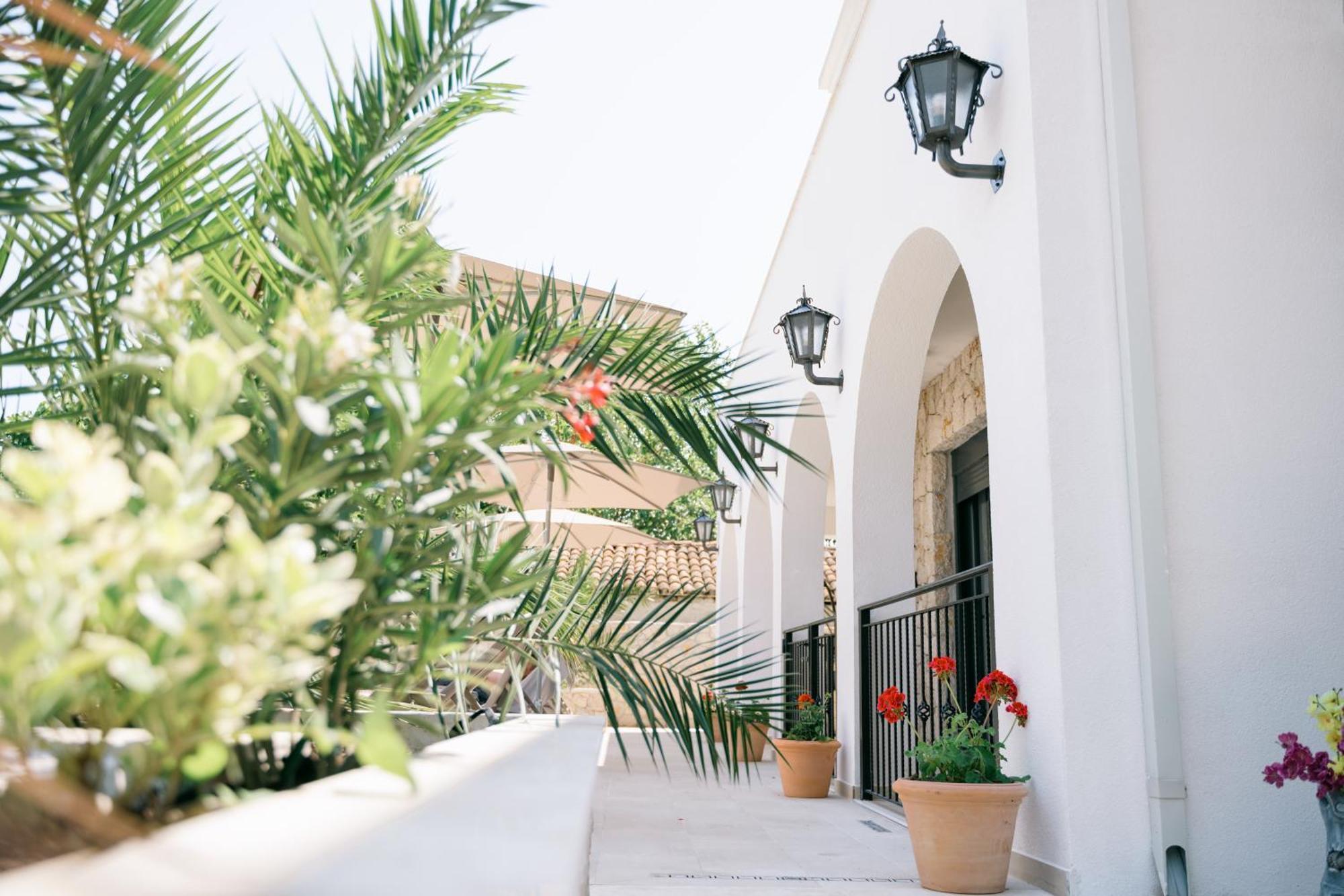 B&B Lovac Azurina Ulcinj Exterior foto