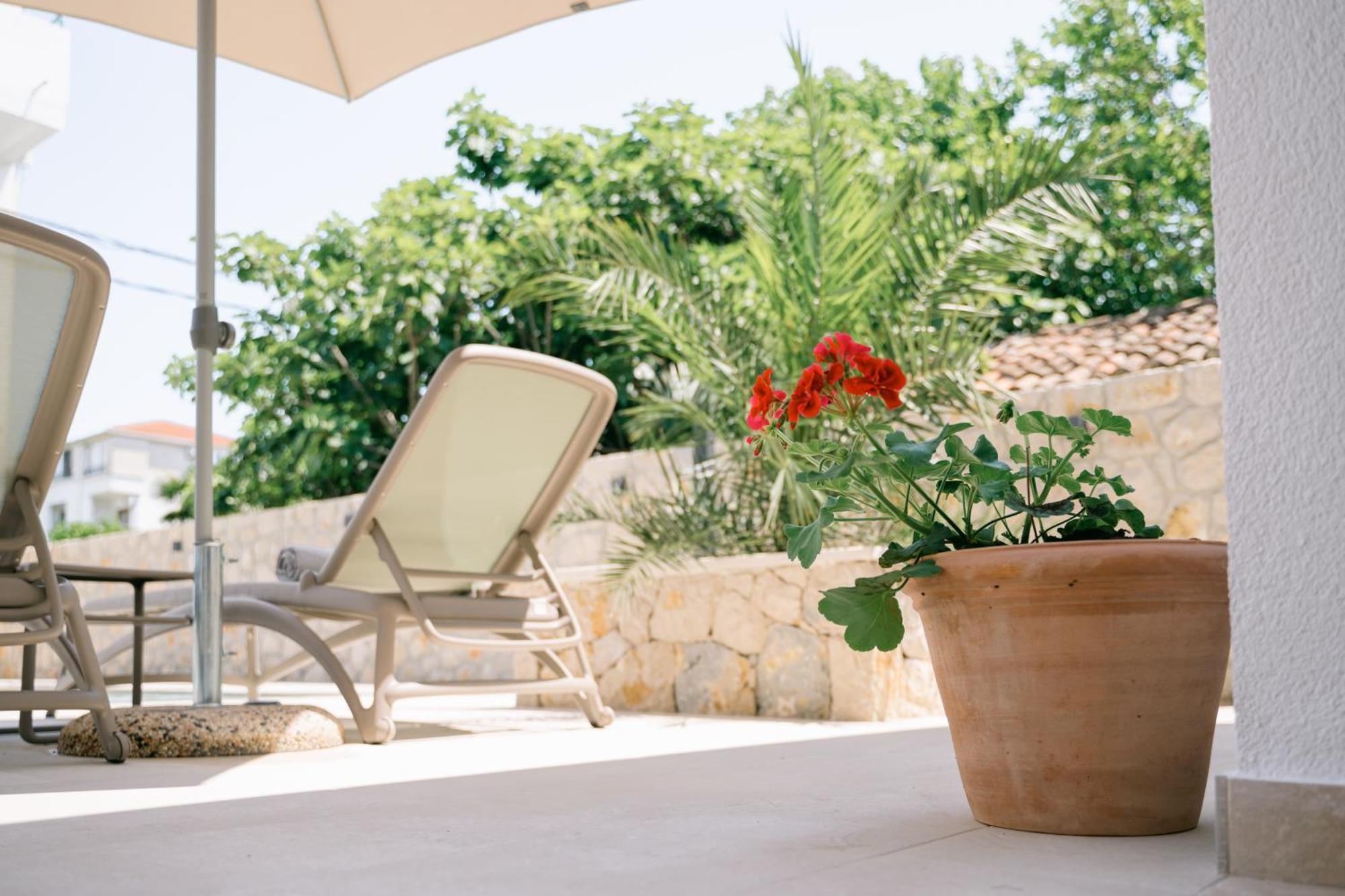 B&B Lovac Azurina Ulcinj Exterior foto