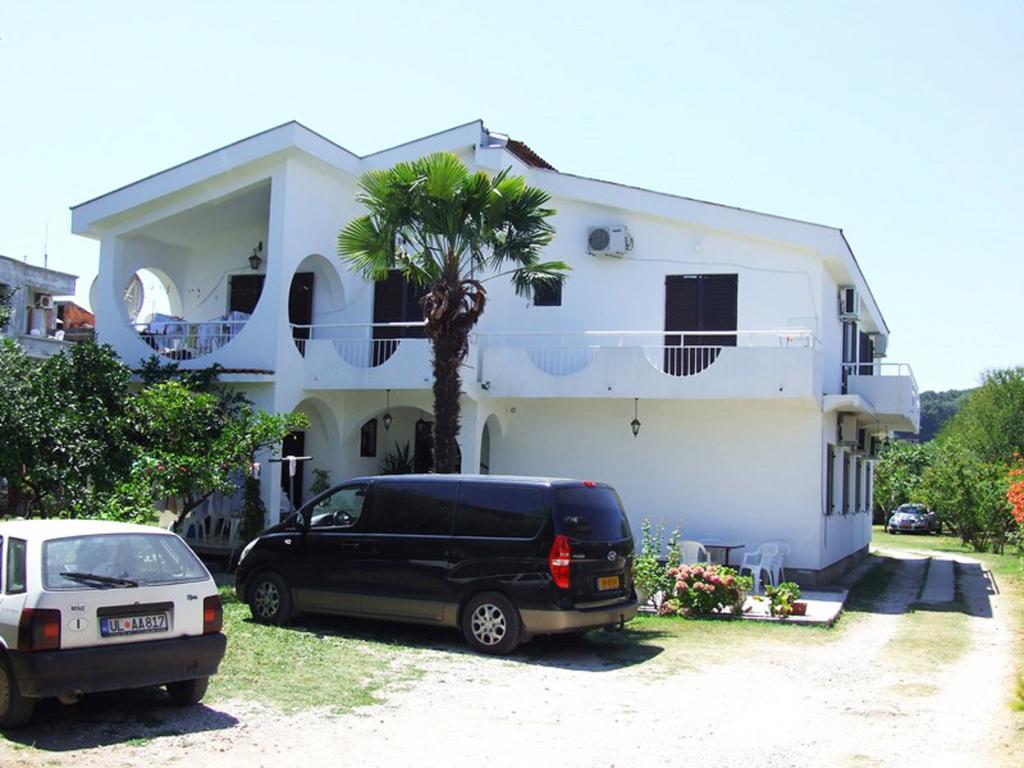 B&B Lovac Azurina Ulcinj Exterior foto
