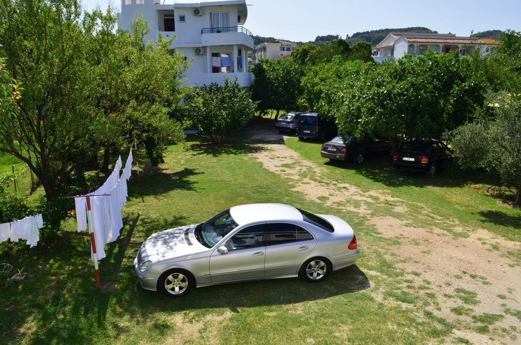 B&B Lovac Azurina Ulcinj Exterior foto